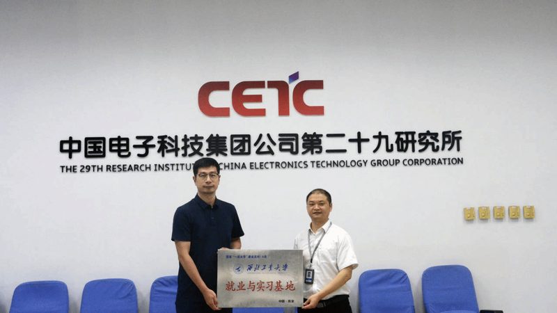 插件焊接作为一种常见的电子制造工艺，其人工成本主要包括以下几个方面：